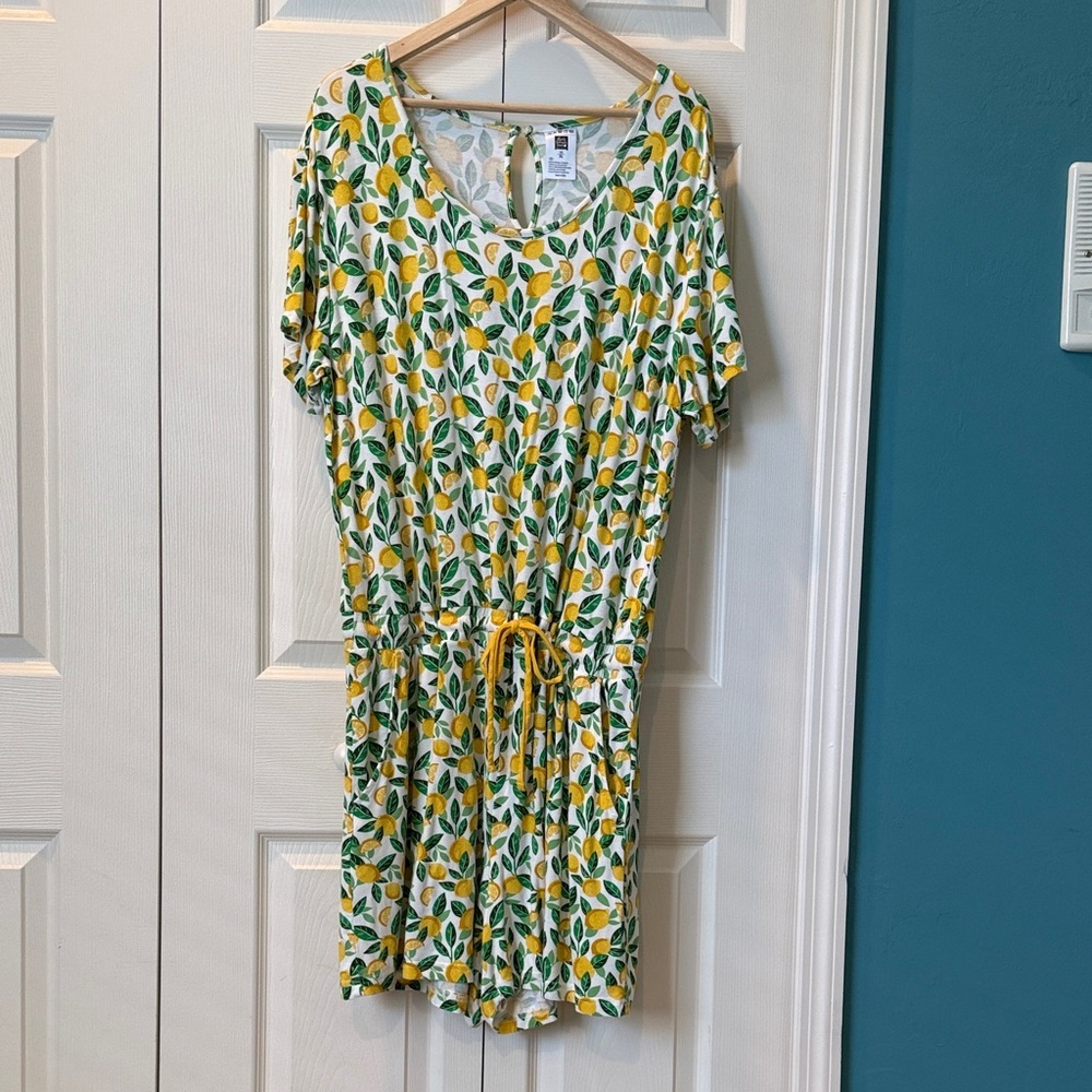 # XL Lemon Print Women's Shorts Romper